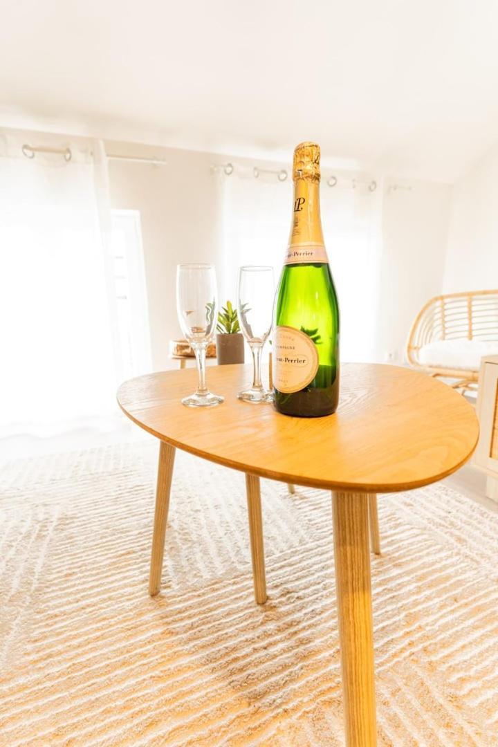Duplex Confortable En Centre Avec 2 Chambres Châlons-en-Champagne Екстериор снимка