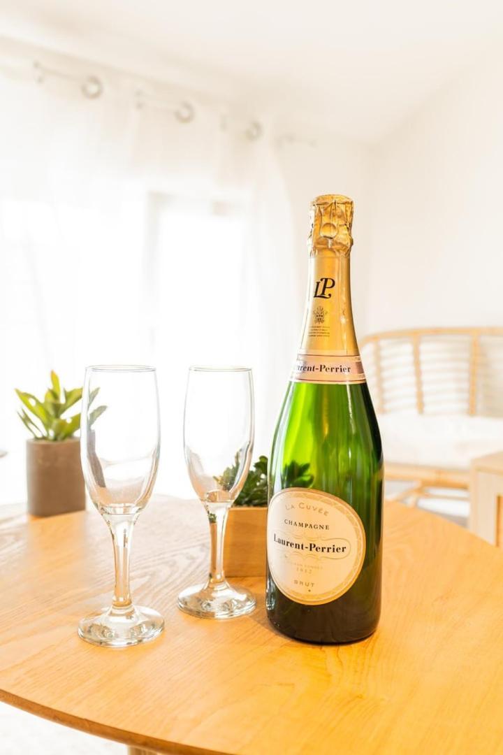 Duplex Confortable En Centre Avec 2 Chambres Châlons-en-Champagne Екстериор снимка